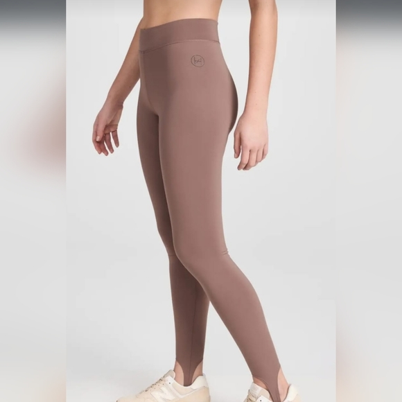 HÉROS - The Stirrup Leggings - Picture 2 of 9